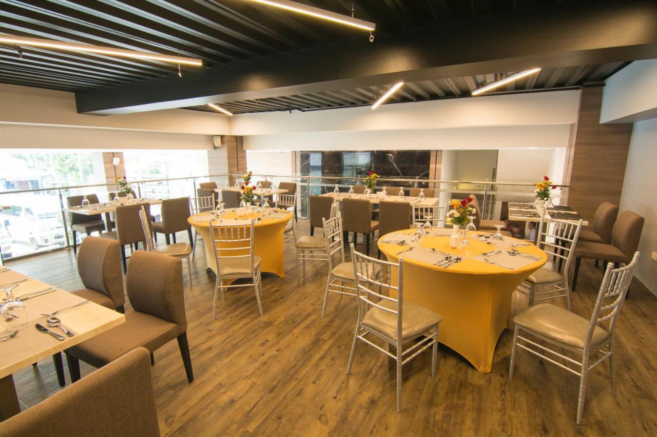 Mango Suites Cauayan Екстериор снимка
