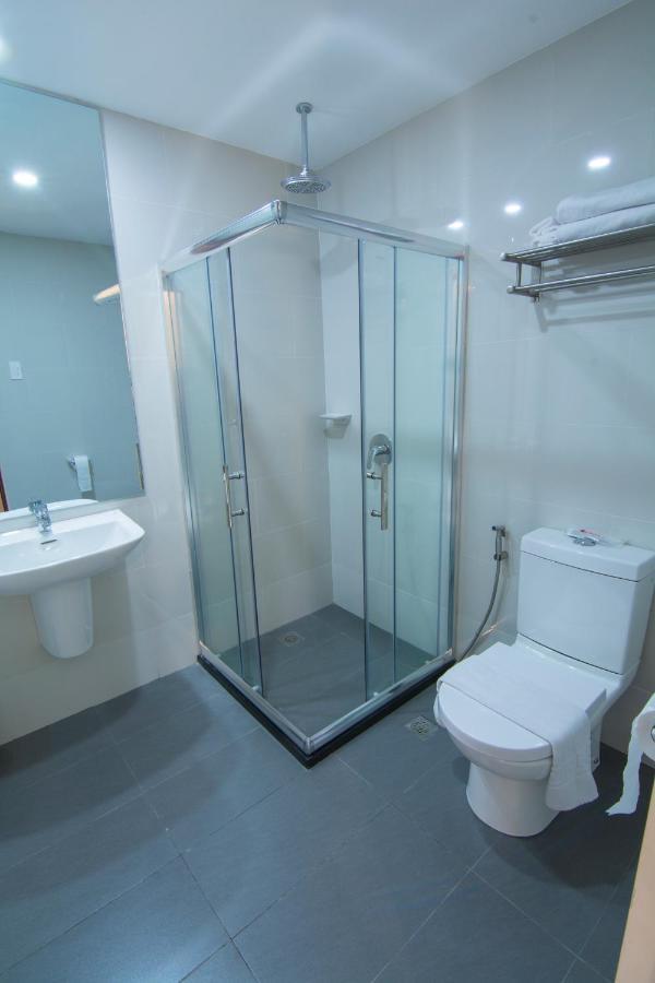 Mango Suites Cauayan Екстериор снимка